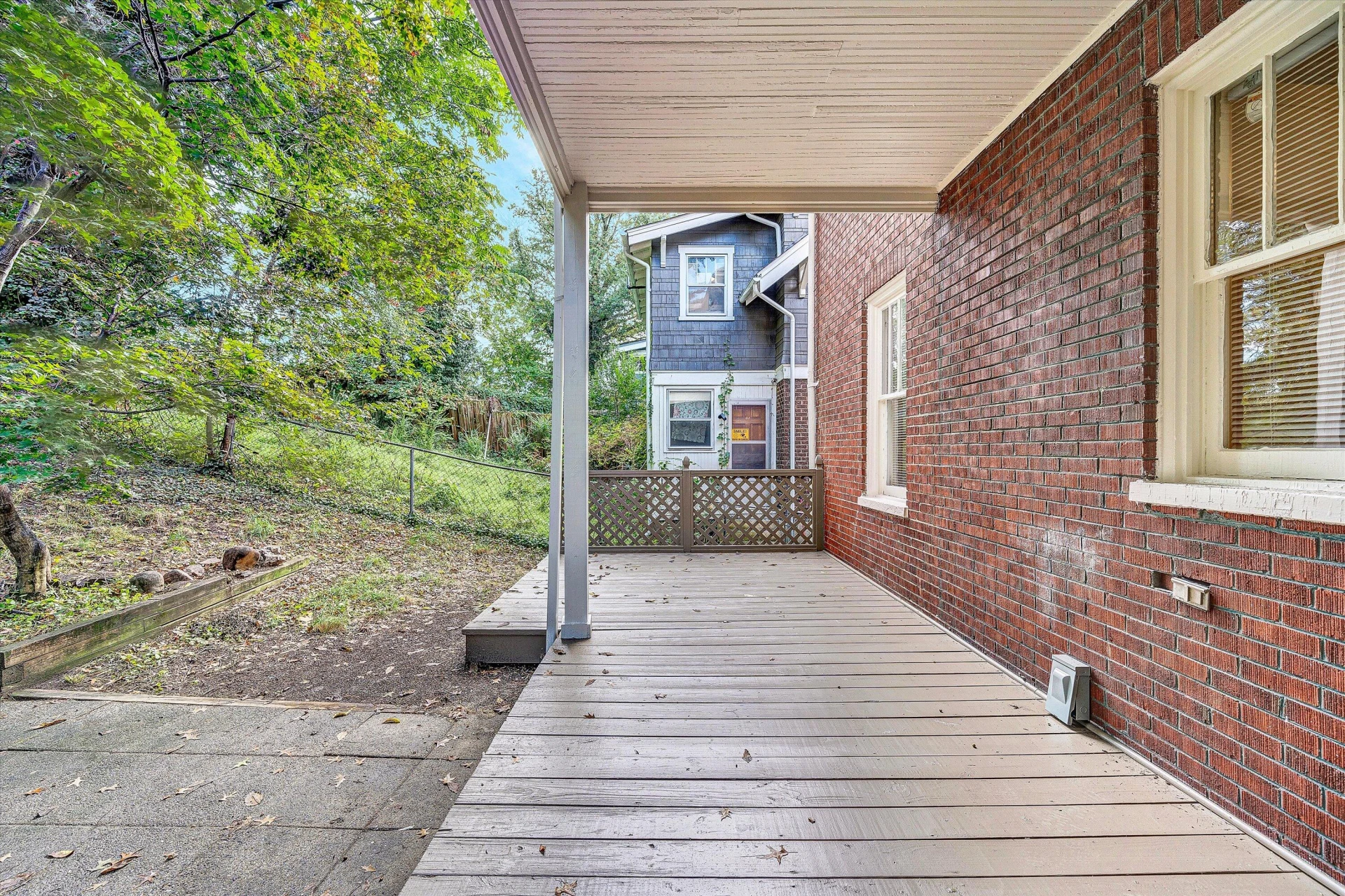 1506 Maple AVE SW - Photo 37