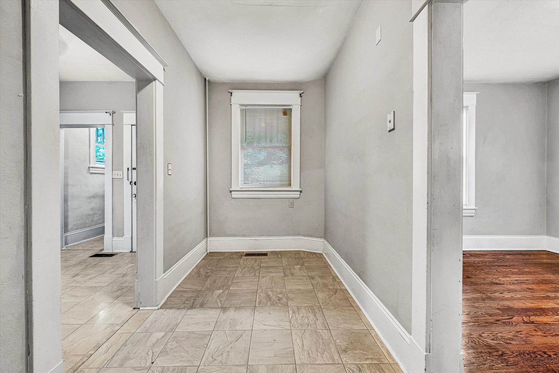 1506 Maple AVE SW - Photo 13