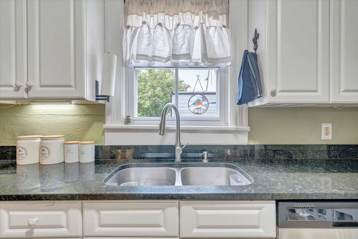 219 Academy ST - Photo 14
