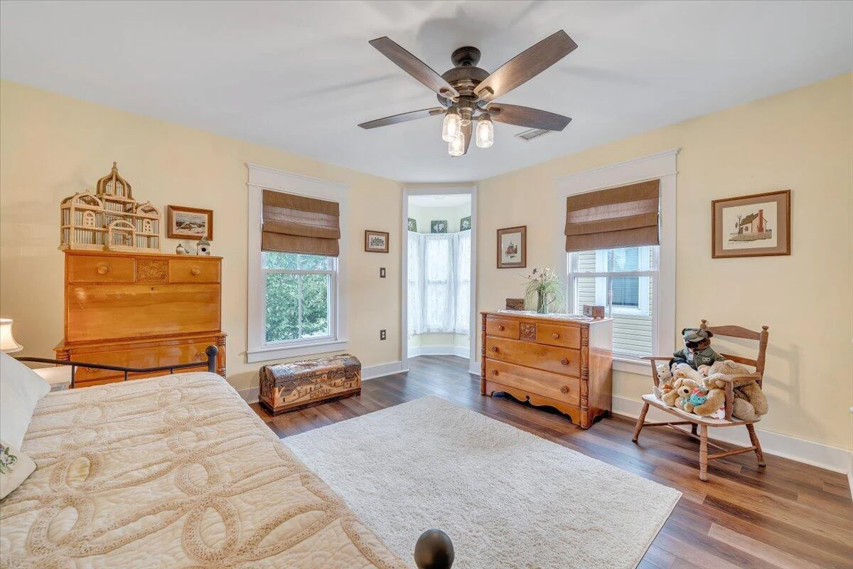 219 Academy ST - Photo 25