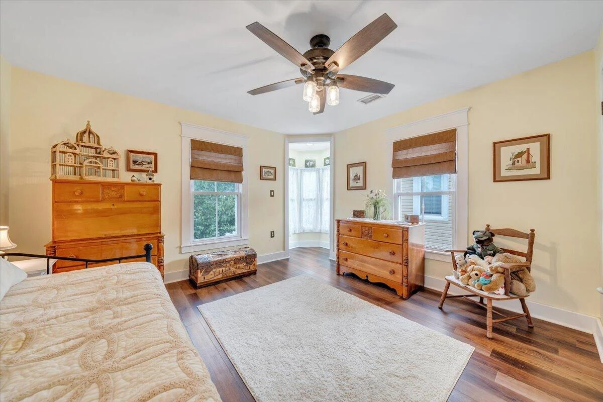 219 Academy ST - Photo 27