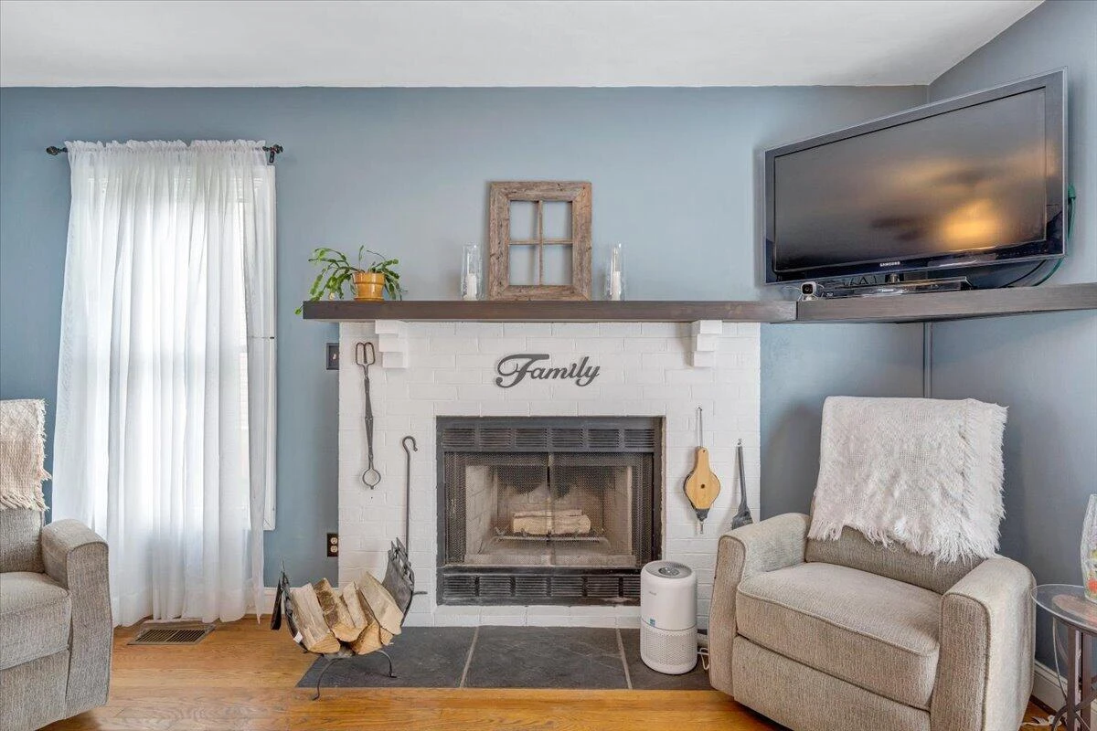 219 Academy ST - Photo 10