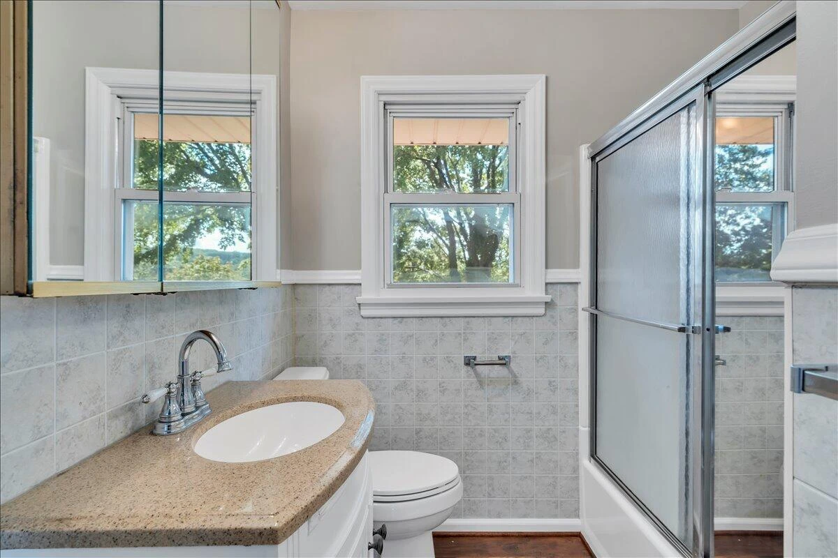 3641 Parkwood DR - Photo 22