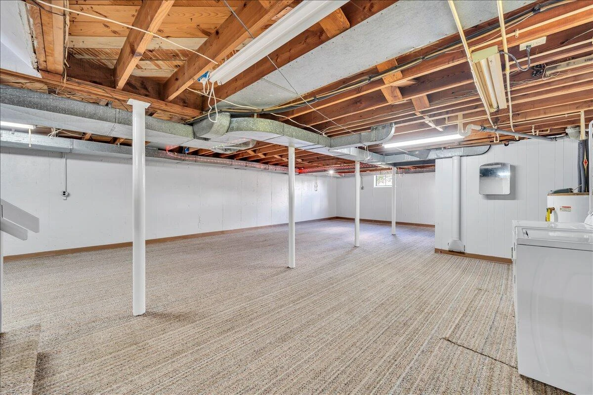 3641 Parkwood DR - Photo 23