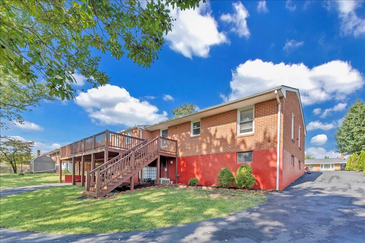 3641 Parkwood DR - Photo 31