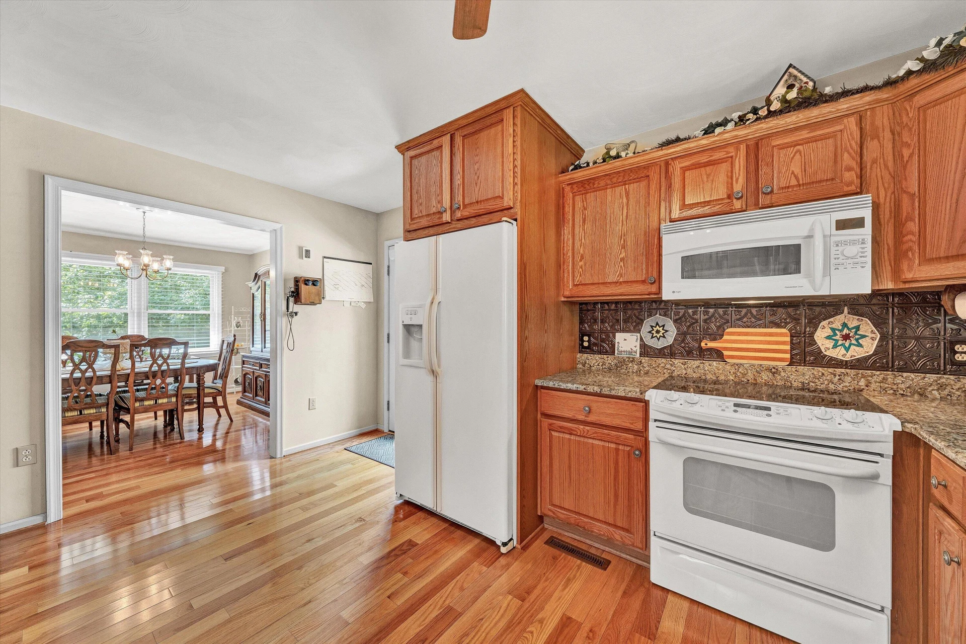 230 Keswick Farm RD - Photo 18