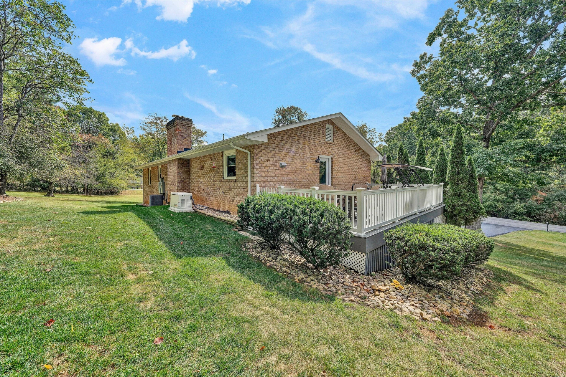230 Keswick Farm RD - Photo 38