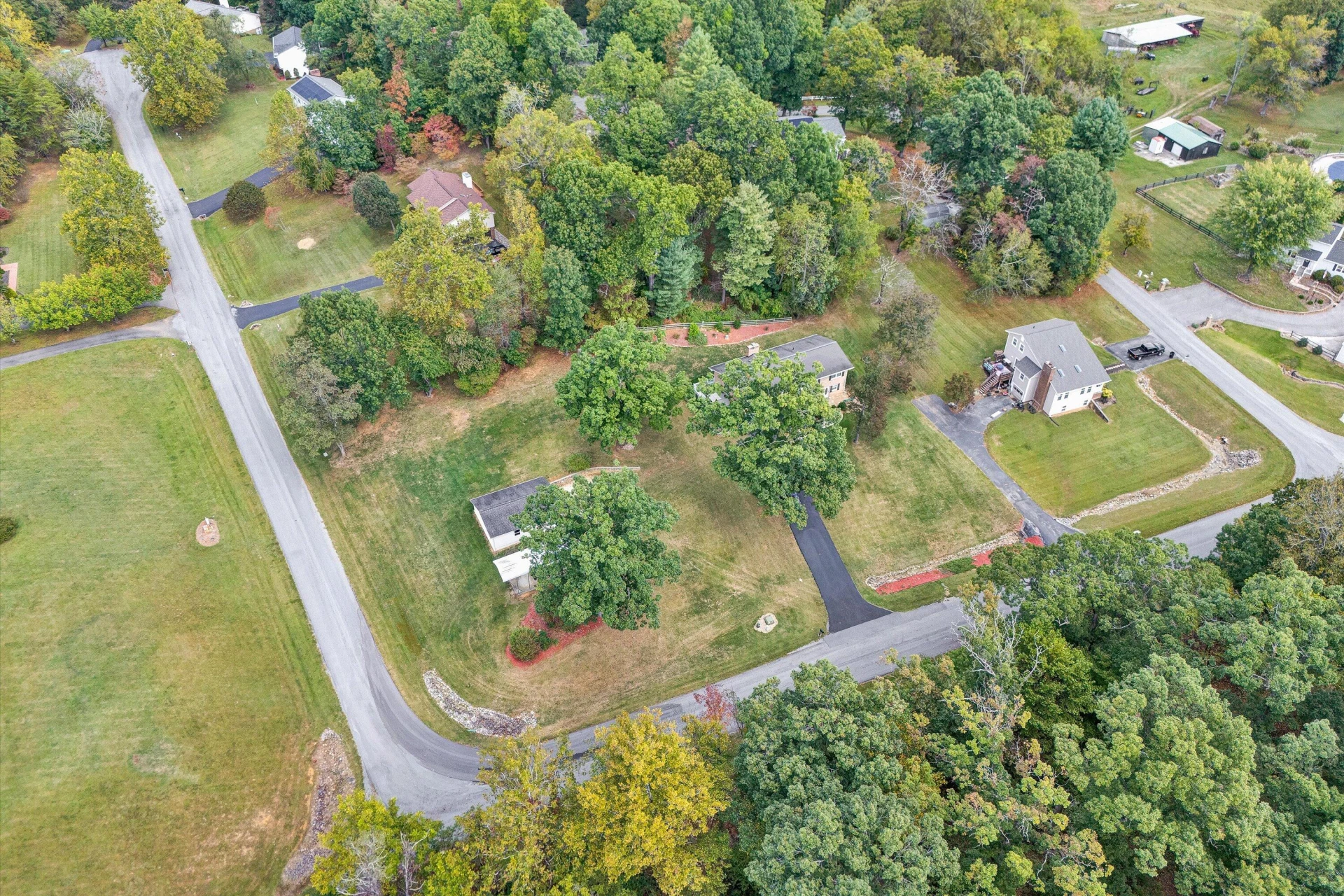 230 Keswick Farm RD - Photo 49