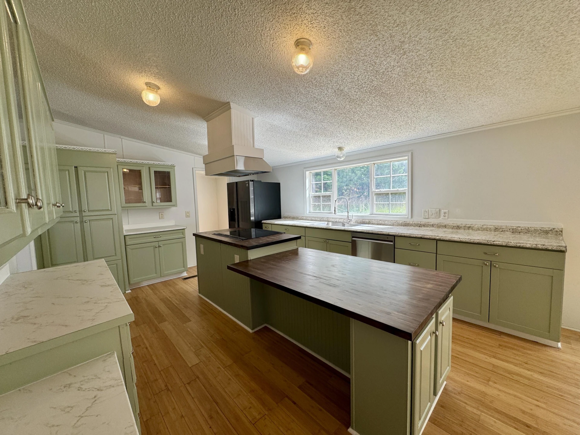 912 Jasper Mountain RD - Photo 5
