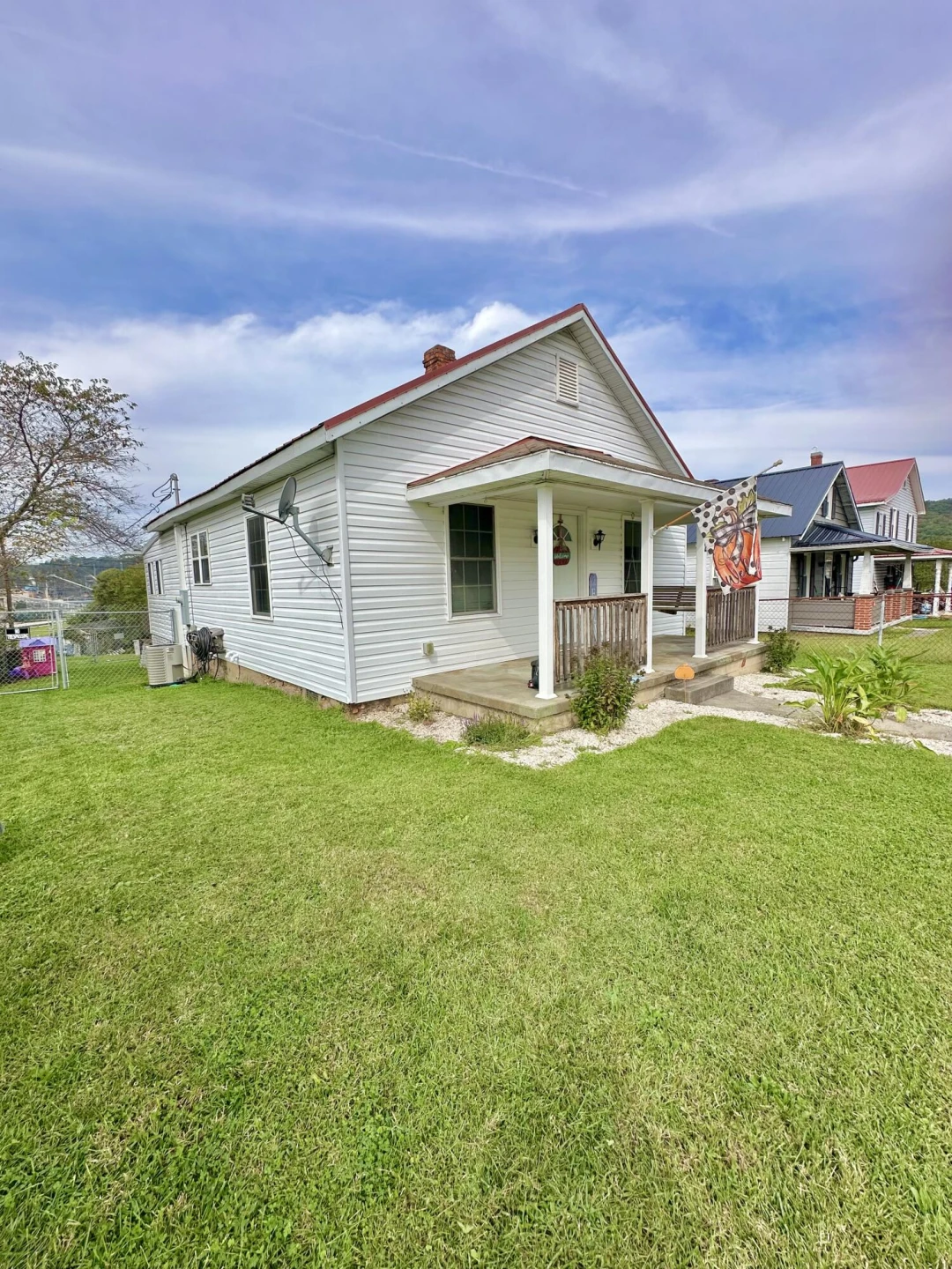 1112 N Rockbridge AVE - Photo 3