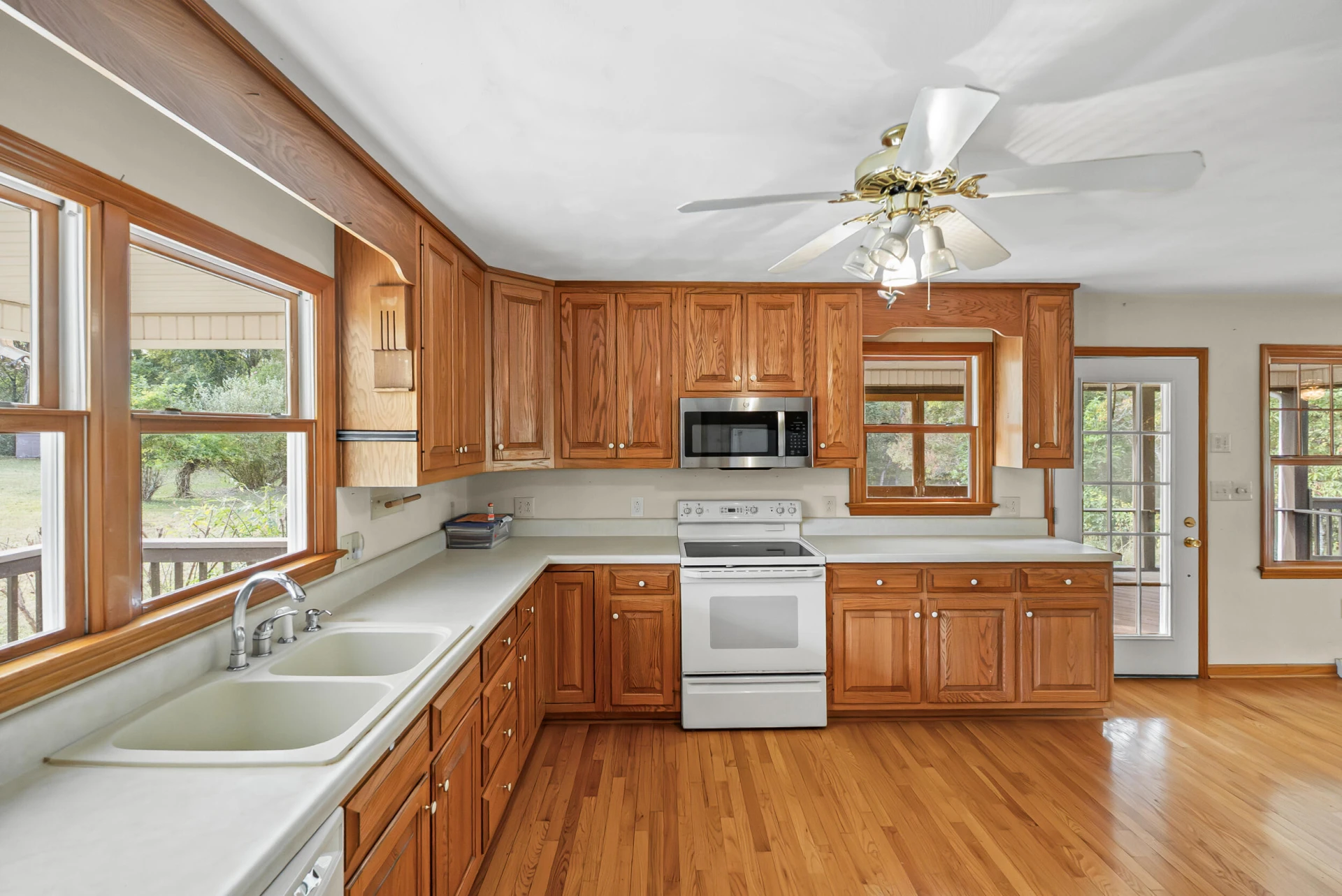 1469 Little Echo LN - Photo 7