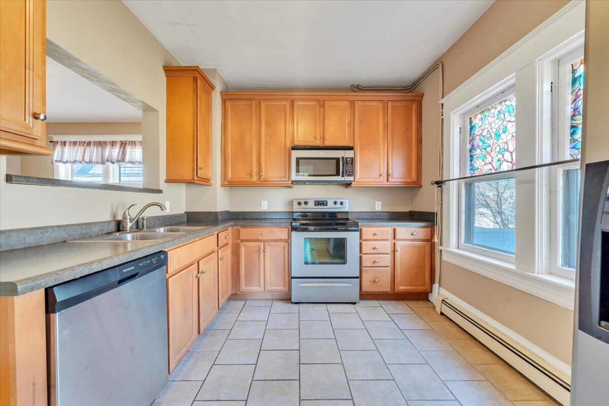 1533 Maiden LN SW - Photo 18