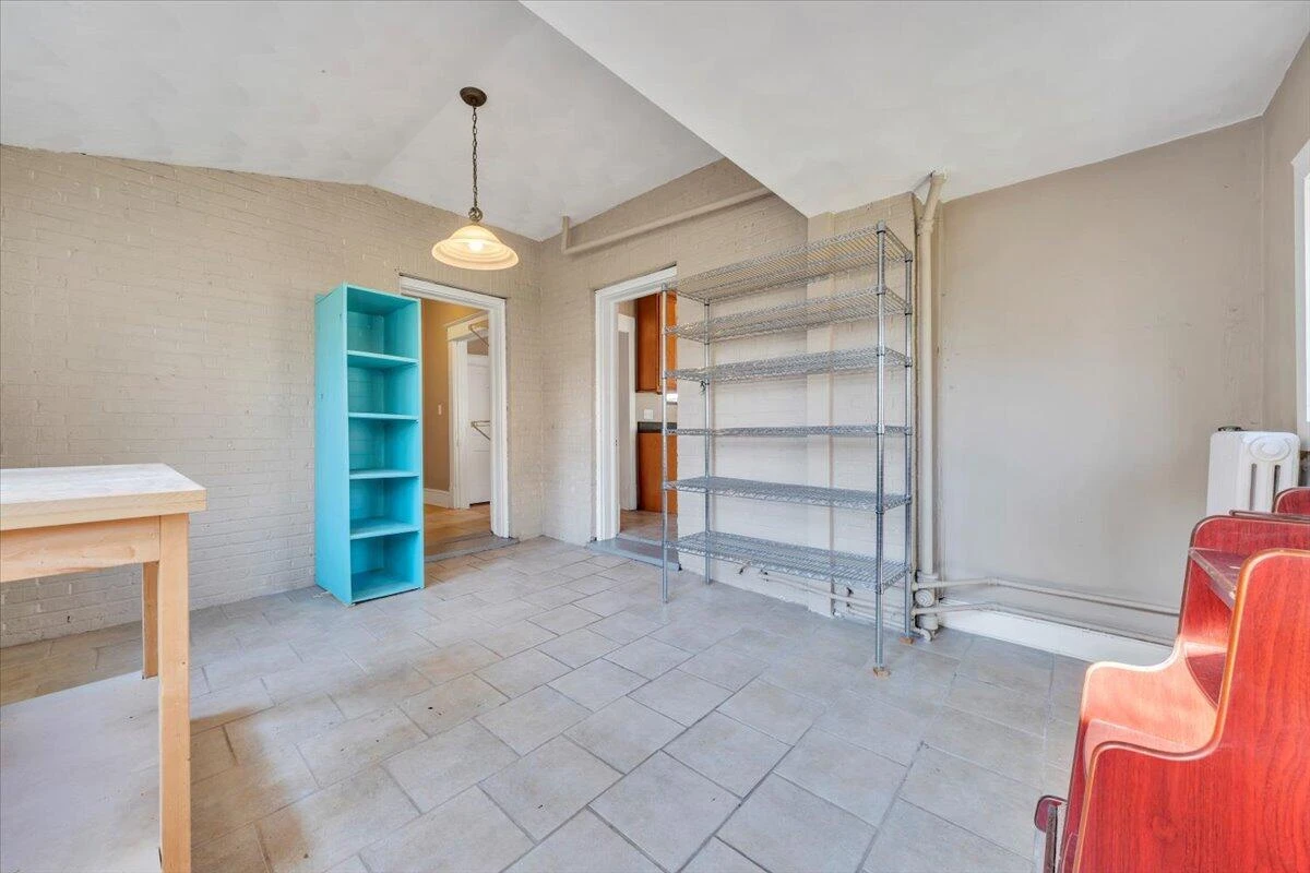1533 Maiden LN SW - Photo 24