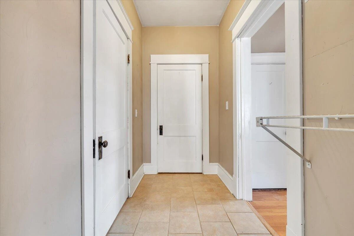 1533 Maiden LN SW - Photo 25