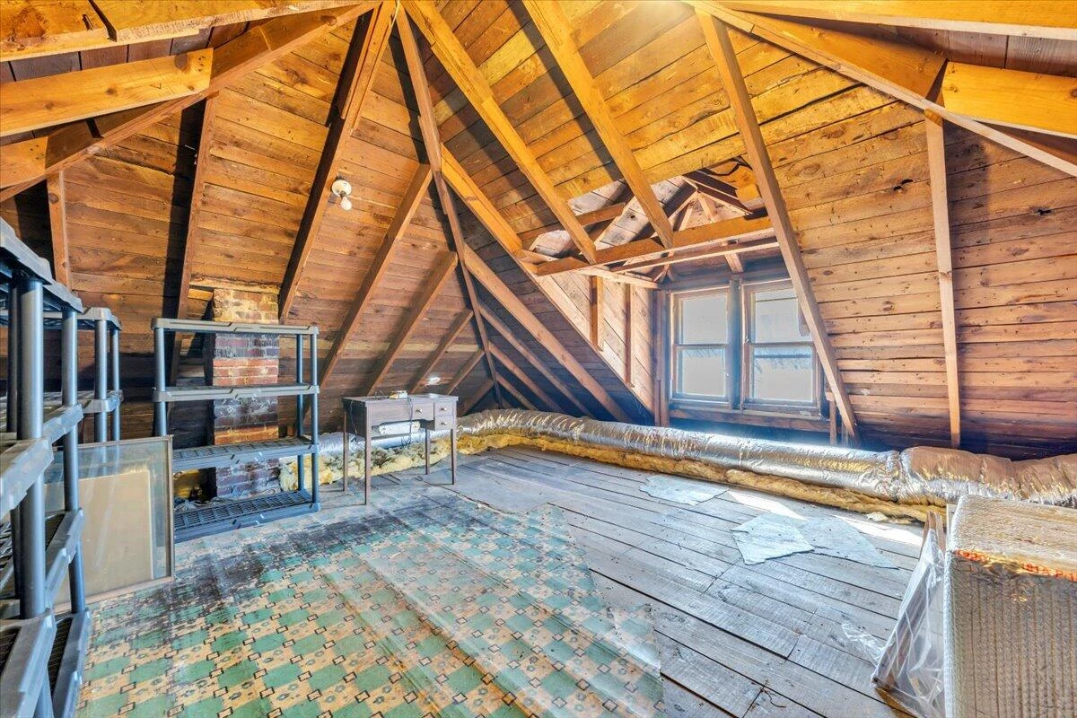 1533 Maiden LN SW - Photo 39