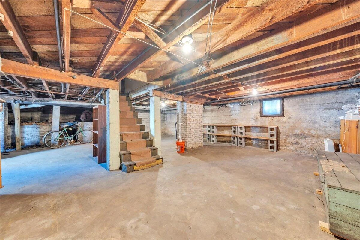 1533 Maiden LN SW - Photo 40