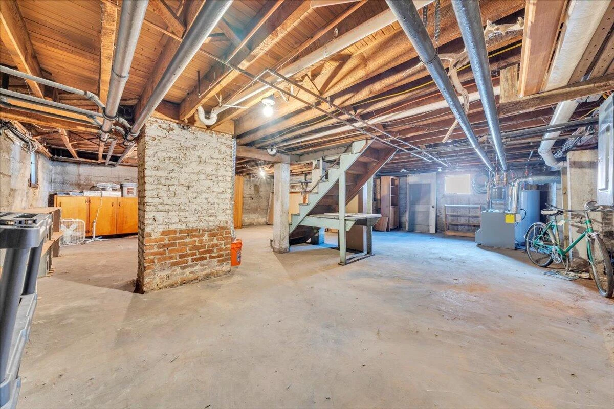 1533 Maiden LN SW - Photo 41