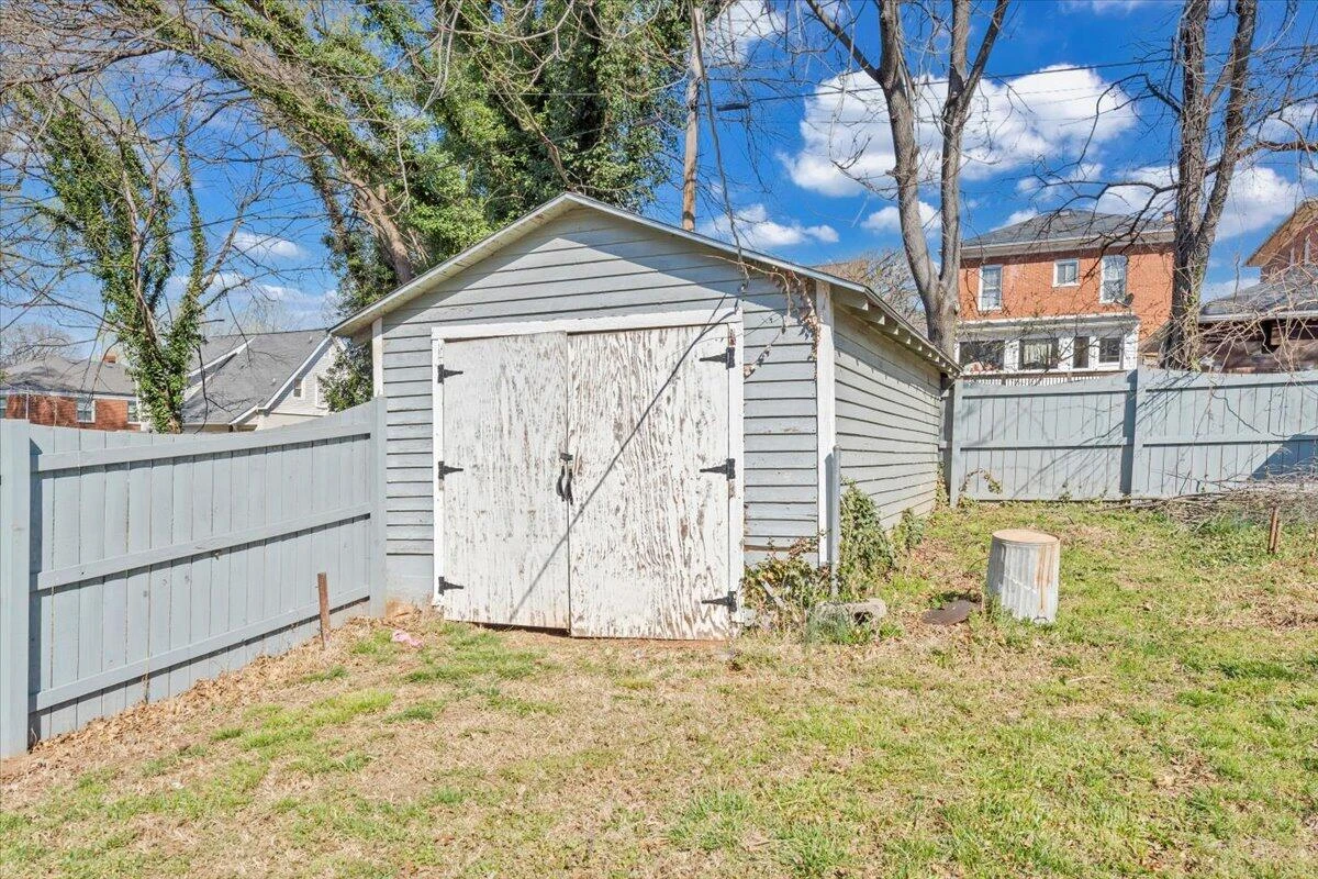 1533 Maiden LN SW - Photo 47