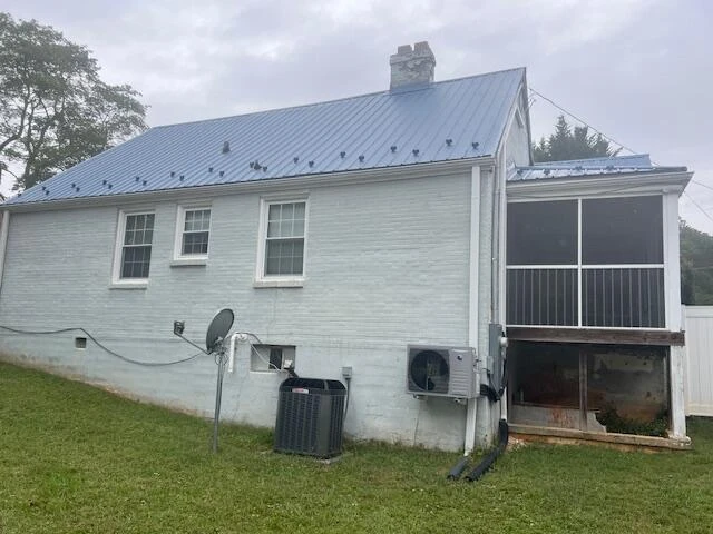 810 Jefferson CIR - Photo 18