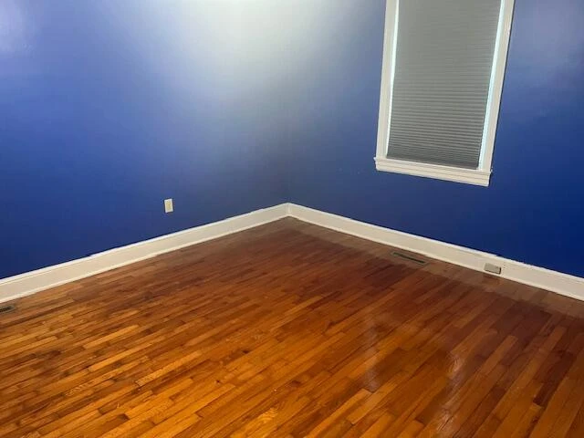 810 Jefferson CIR - Photo 6
