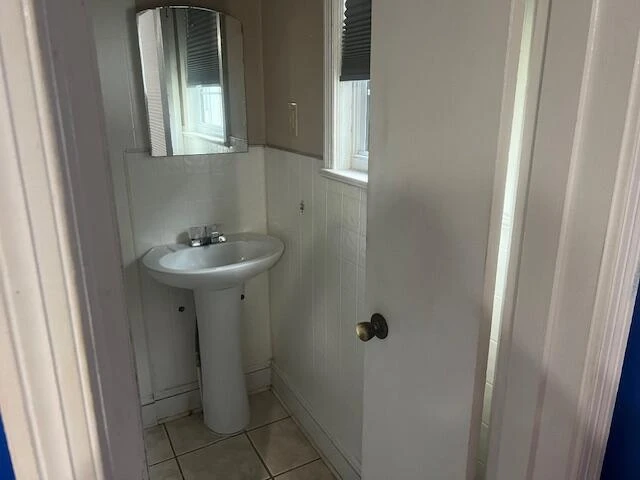 810 Jefferson CIR - Photo 7