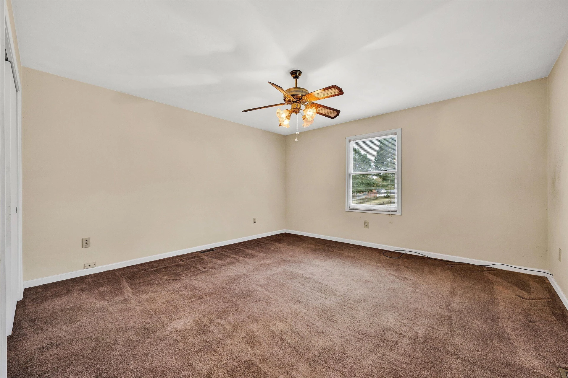 1038 Lauderdale AVE - Photo 6