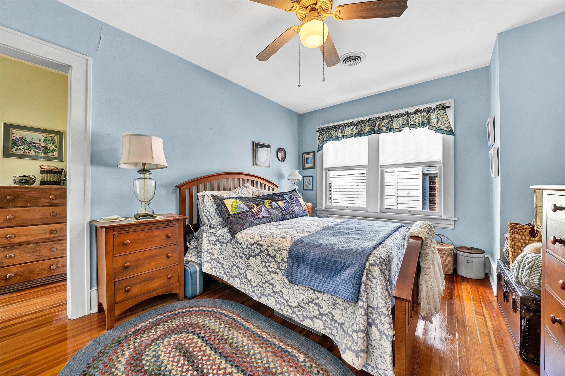 2435 Stanley AVE SE - Photo 24