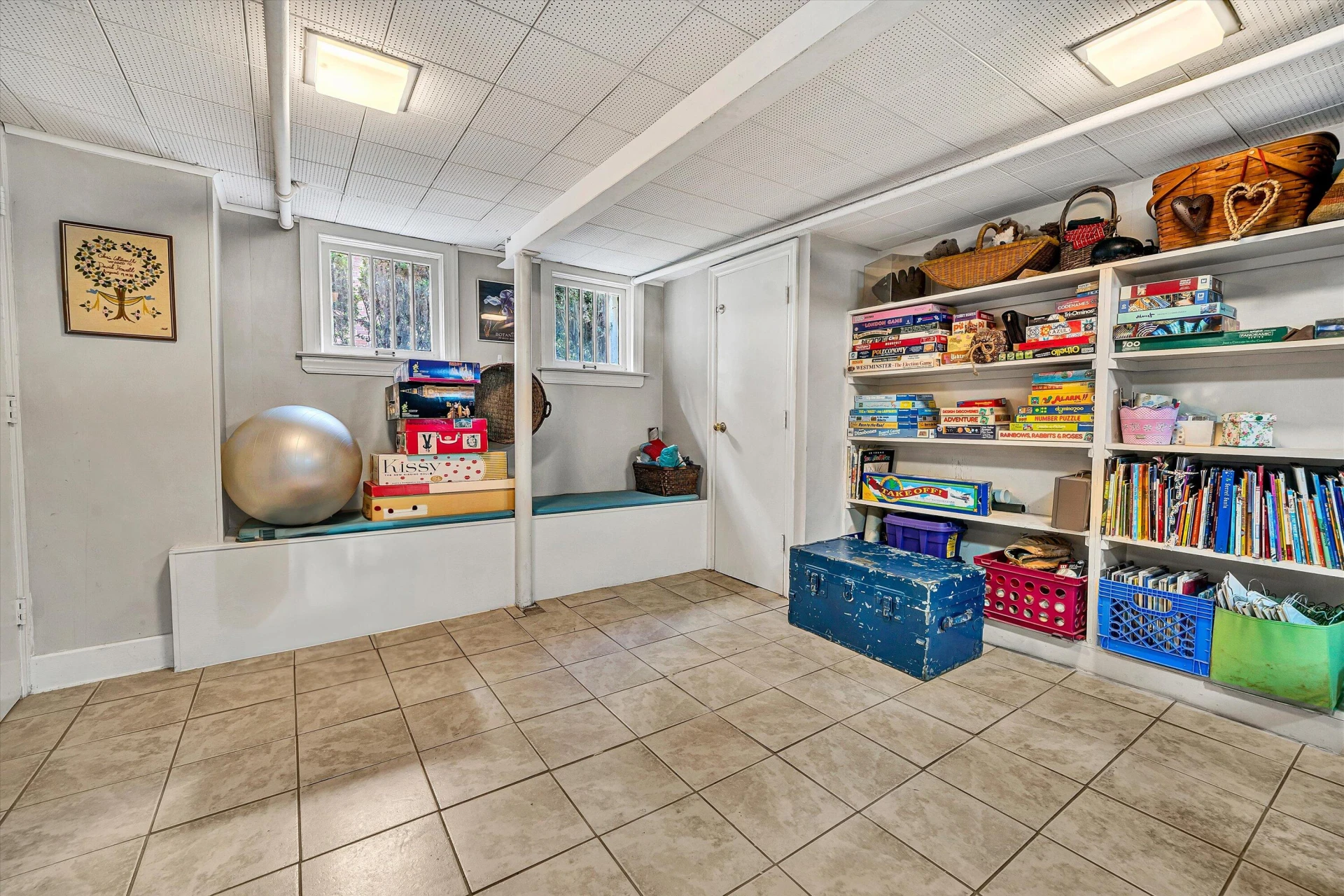 2435 Stanley AVE SE - Photo 35