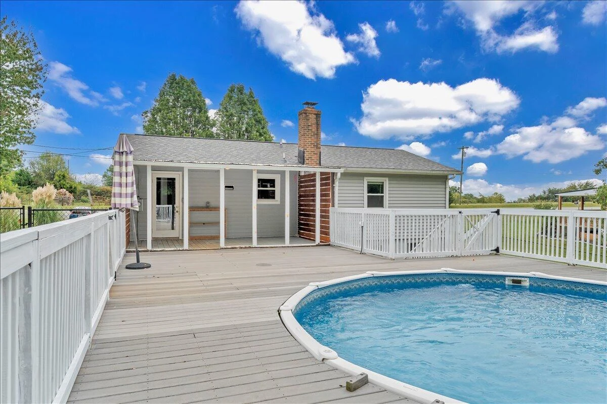 1035 Falling Creek RD - Photo 31