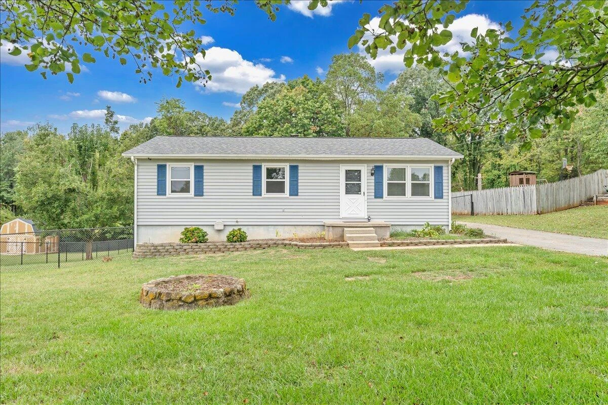 1035 Falling Creek RD - Photo 41