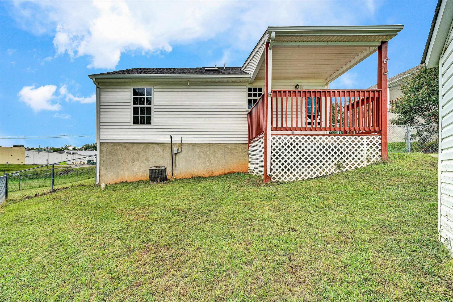 1421 24th ST NE - Photo 14