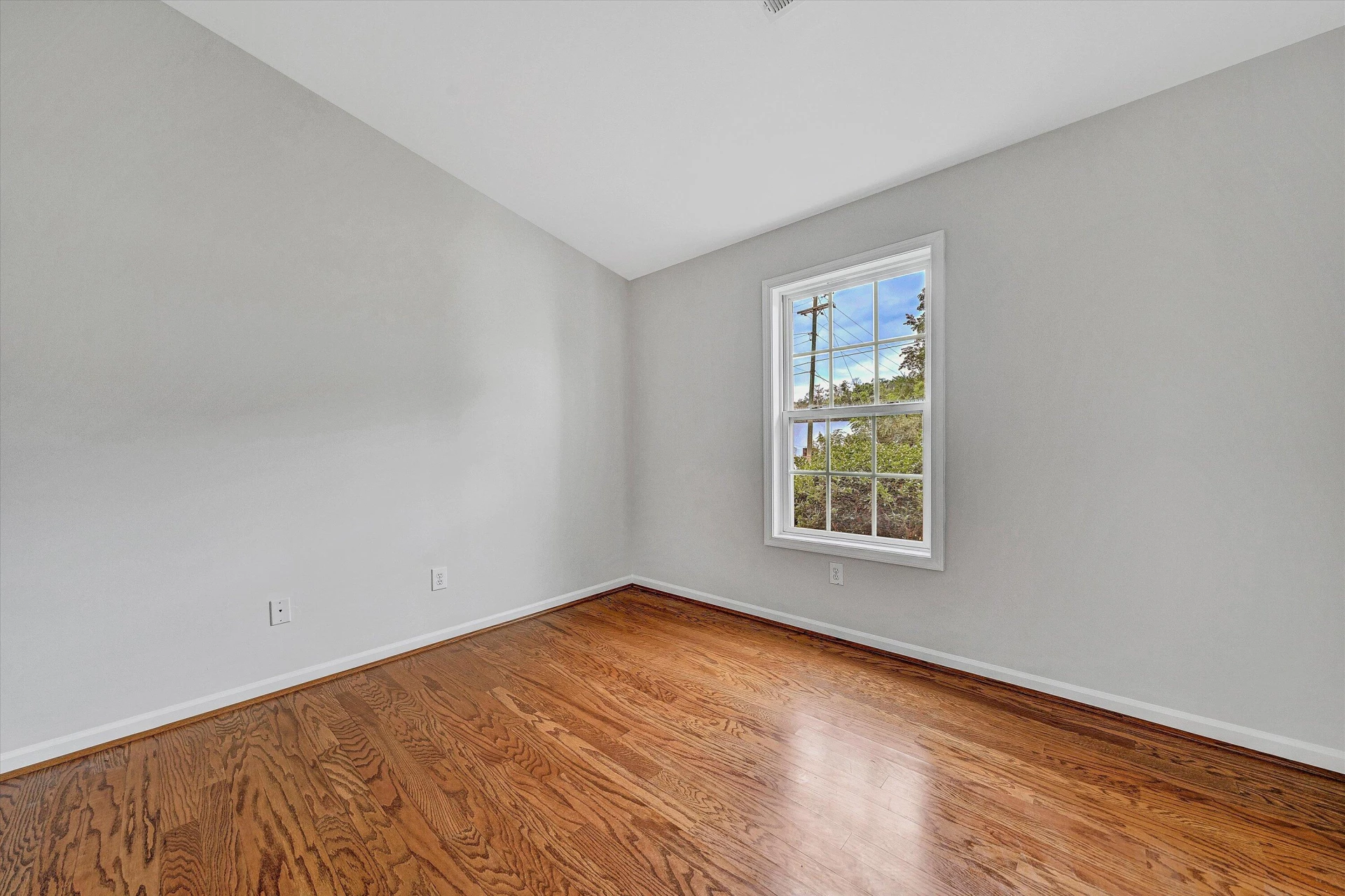 1421 24th ST NE - Photo 6