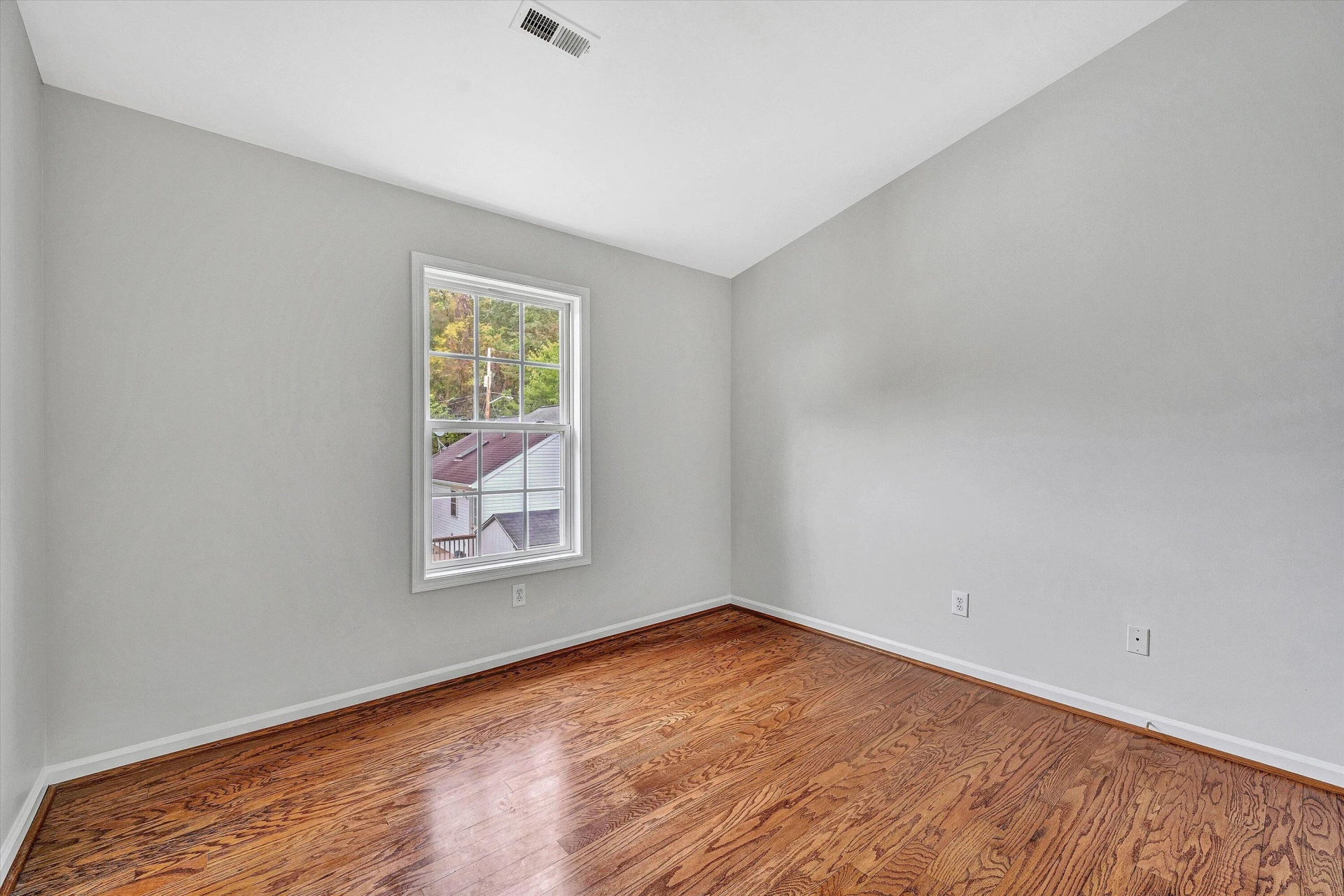 1421 24th ST NE - Photo 8