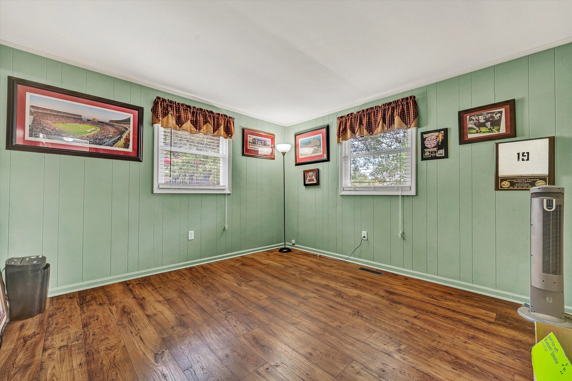 1057 Eaffa LN - Photo 16