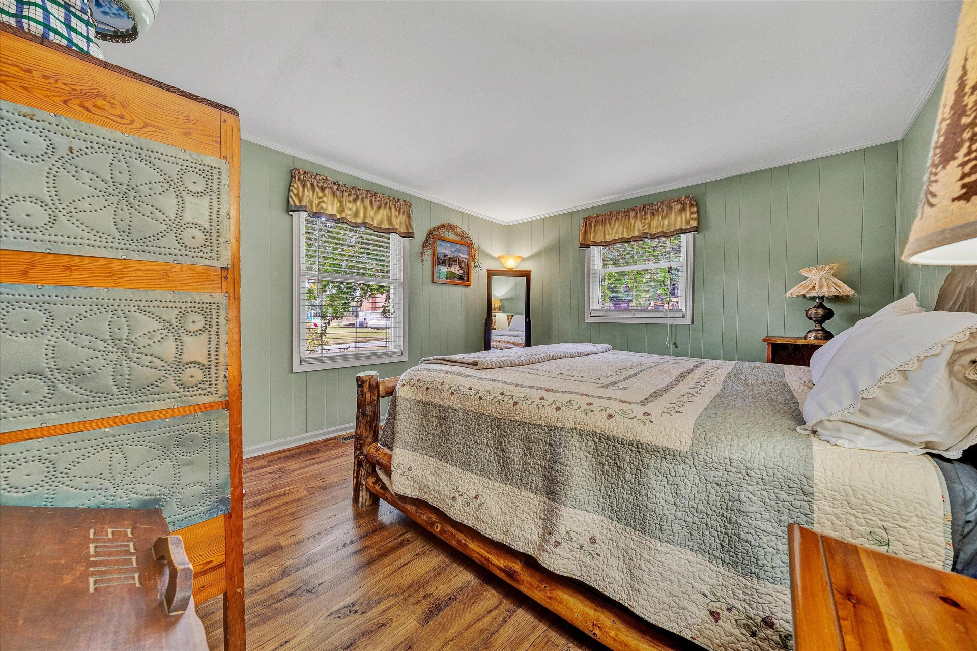 1057 Eaffa LN - Photo 17