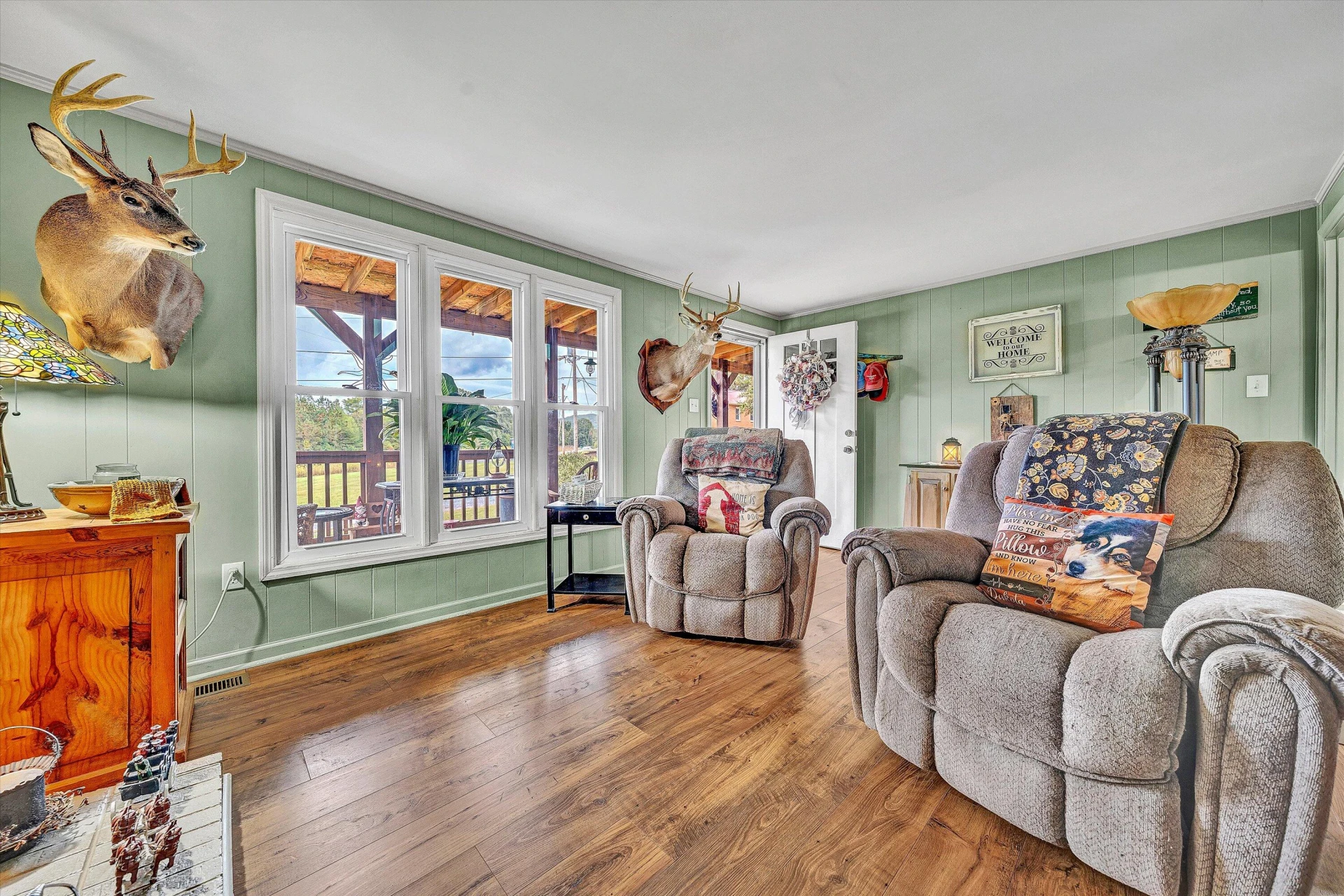 1057 Eaffa LN - Photo 7