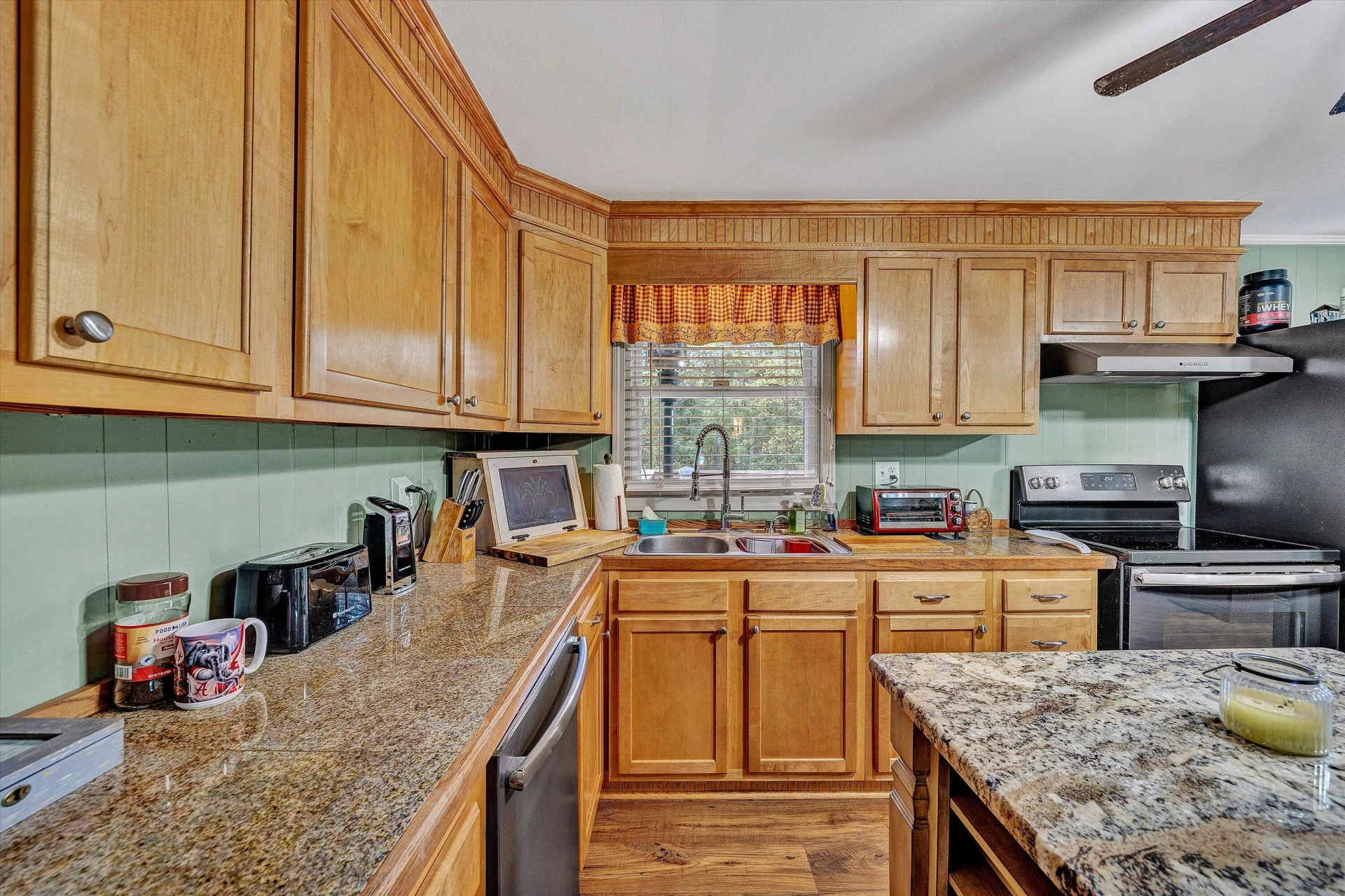 1057 Eaffa LN - Photo 9