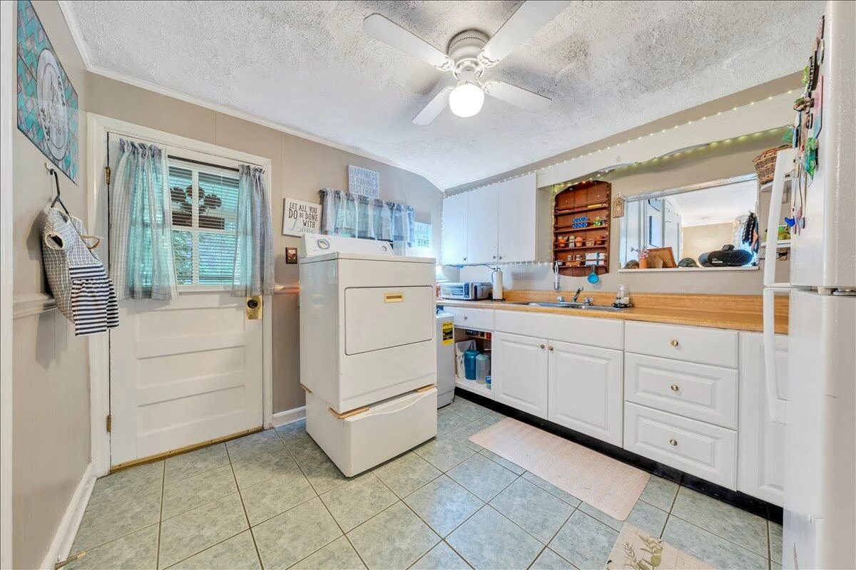 4251 Hershberger RD NW - Photo 11