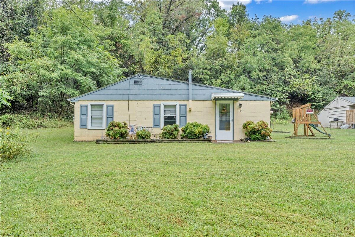 4251 Hershberger RD NW - Photo 20