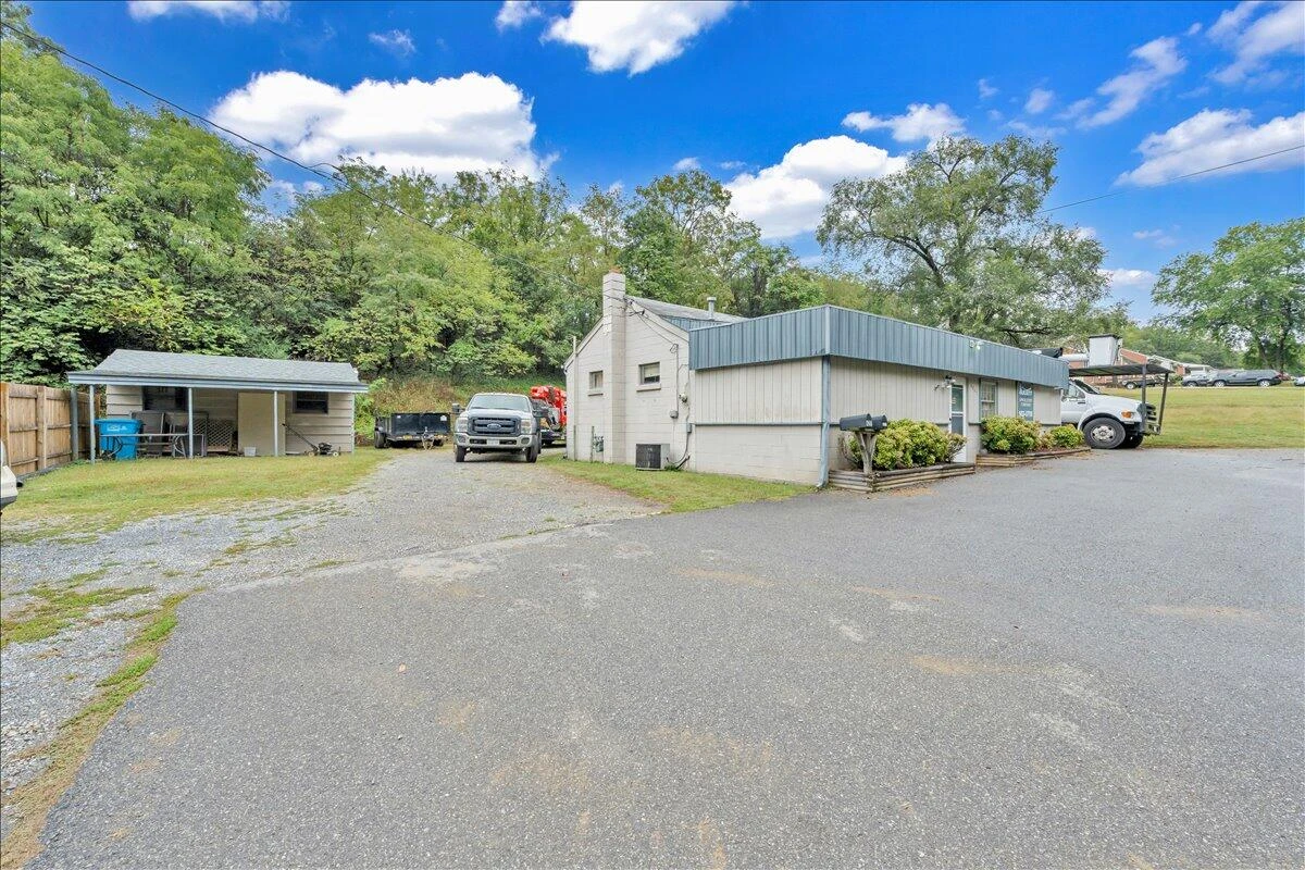 4251 Hershberger RD NW - Photo 23