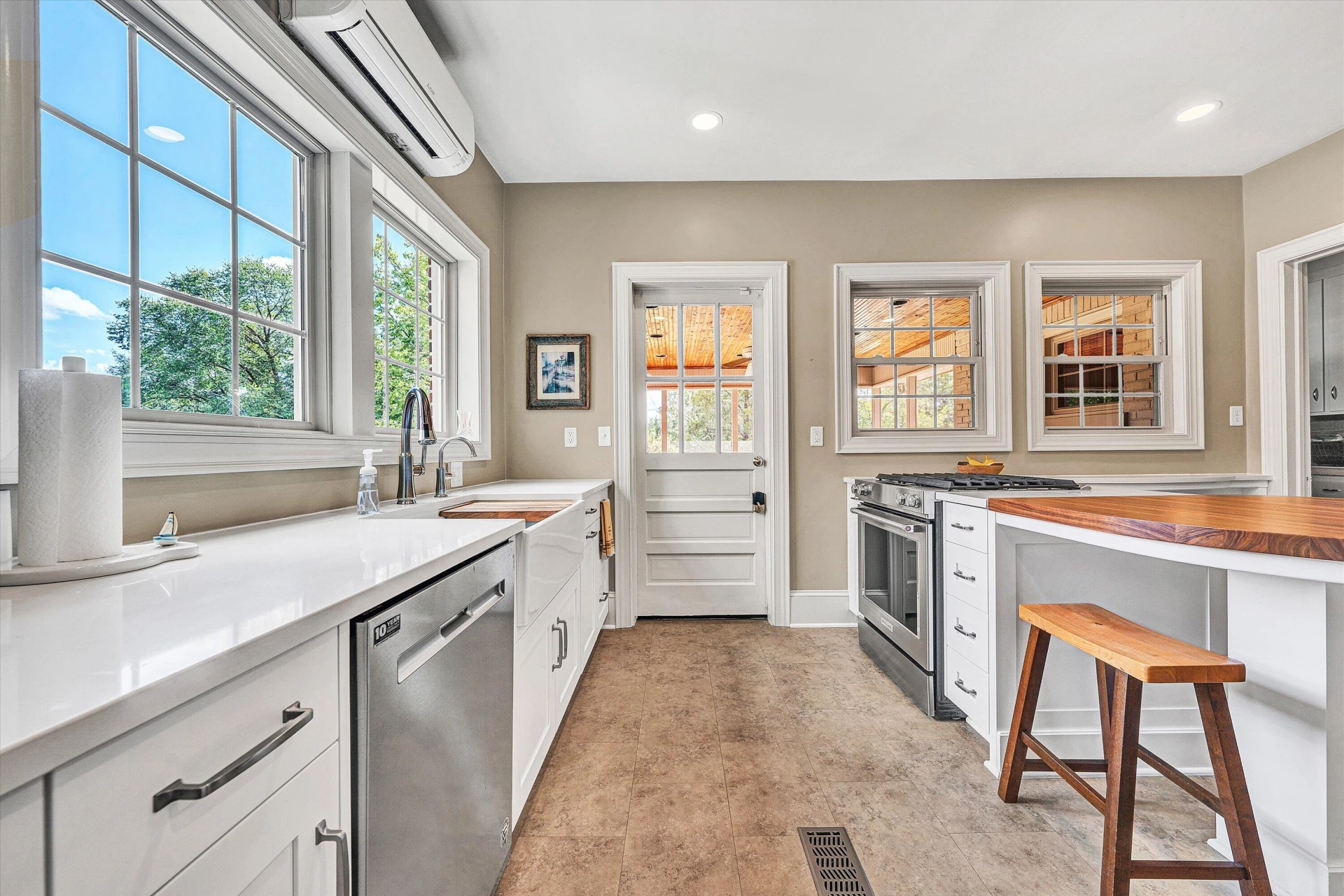 1930 Grandin RD SW - Photo 28