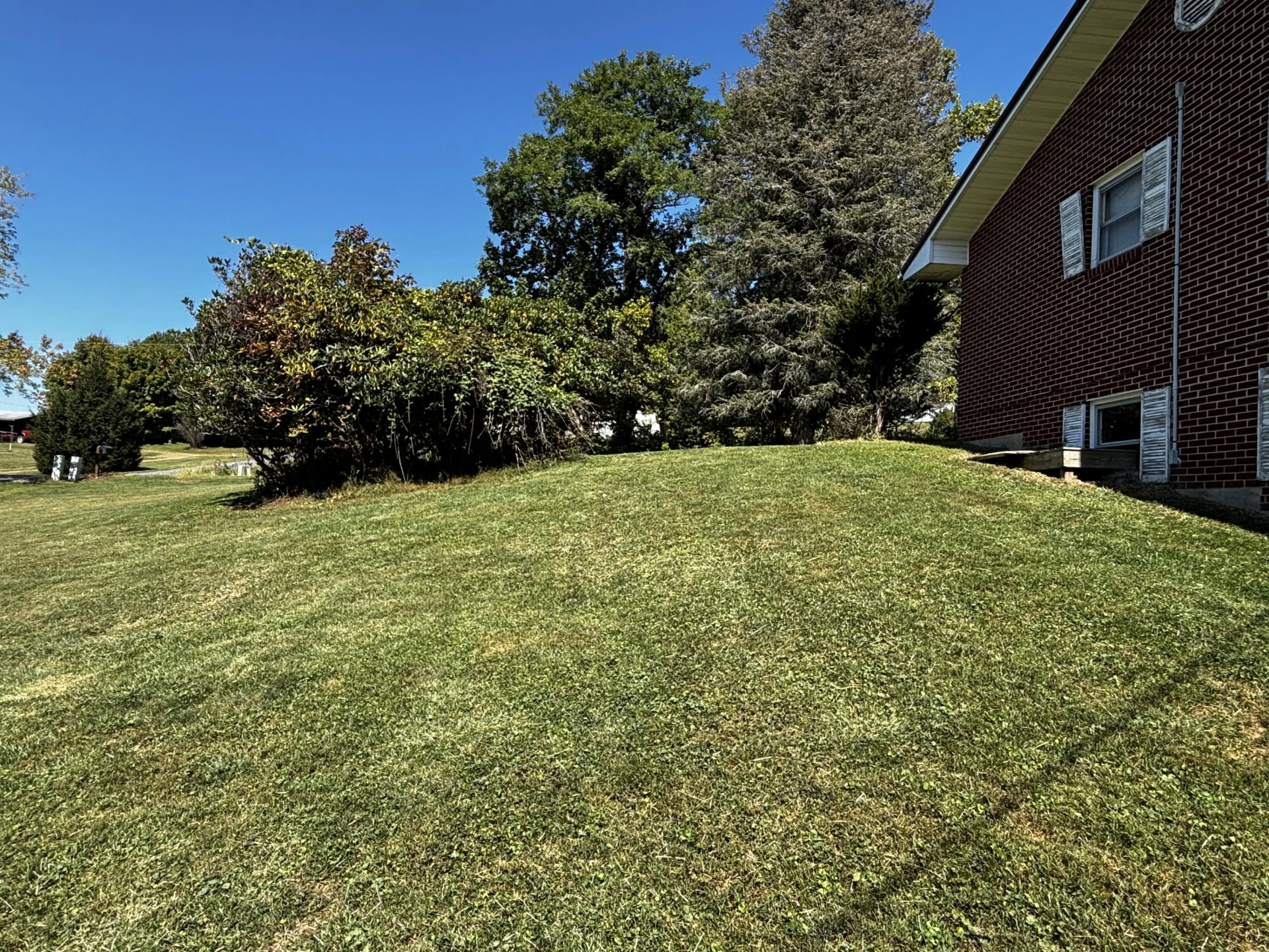 375 Barberry RD SE - Photo 8
