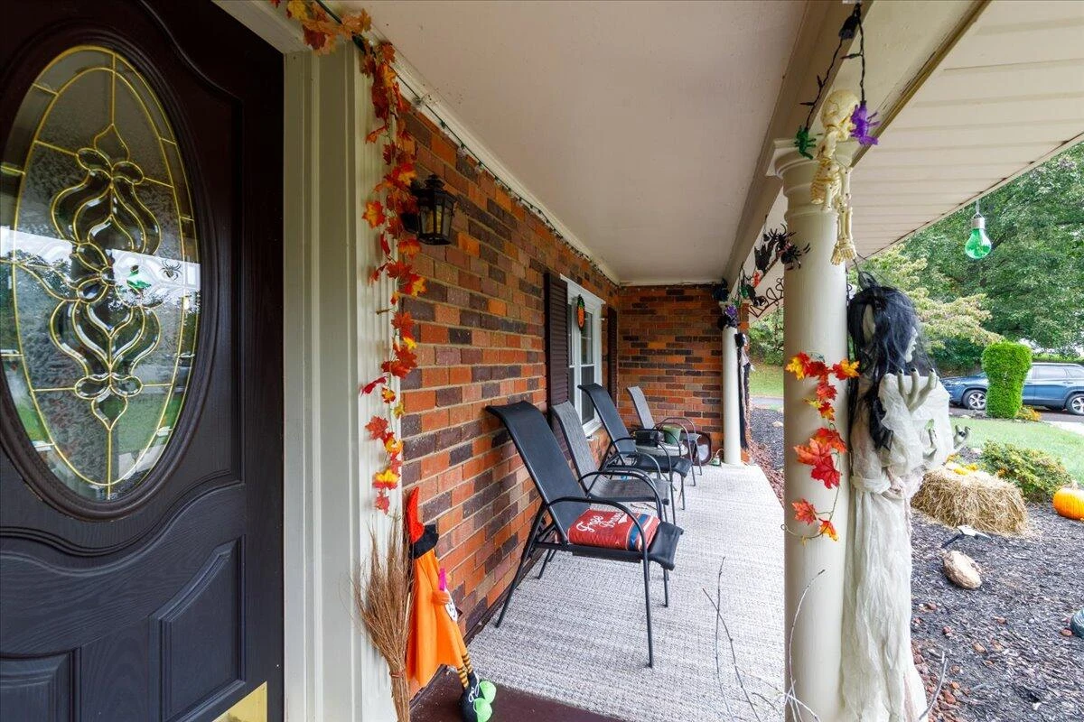 5673 Club LN - Photo 6