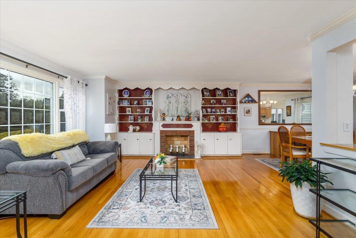 5673 Club LN - Photo 8