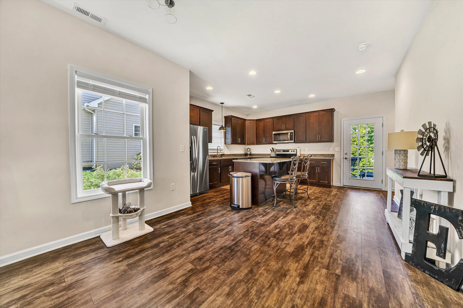 356 Bernies WAY - Photo 10