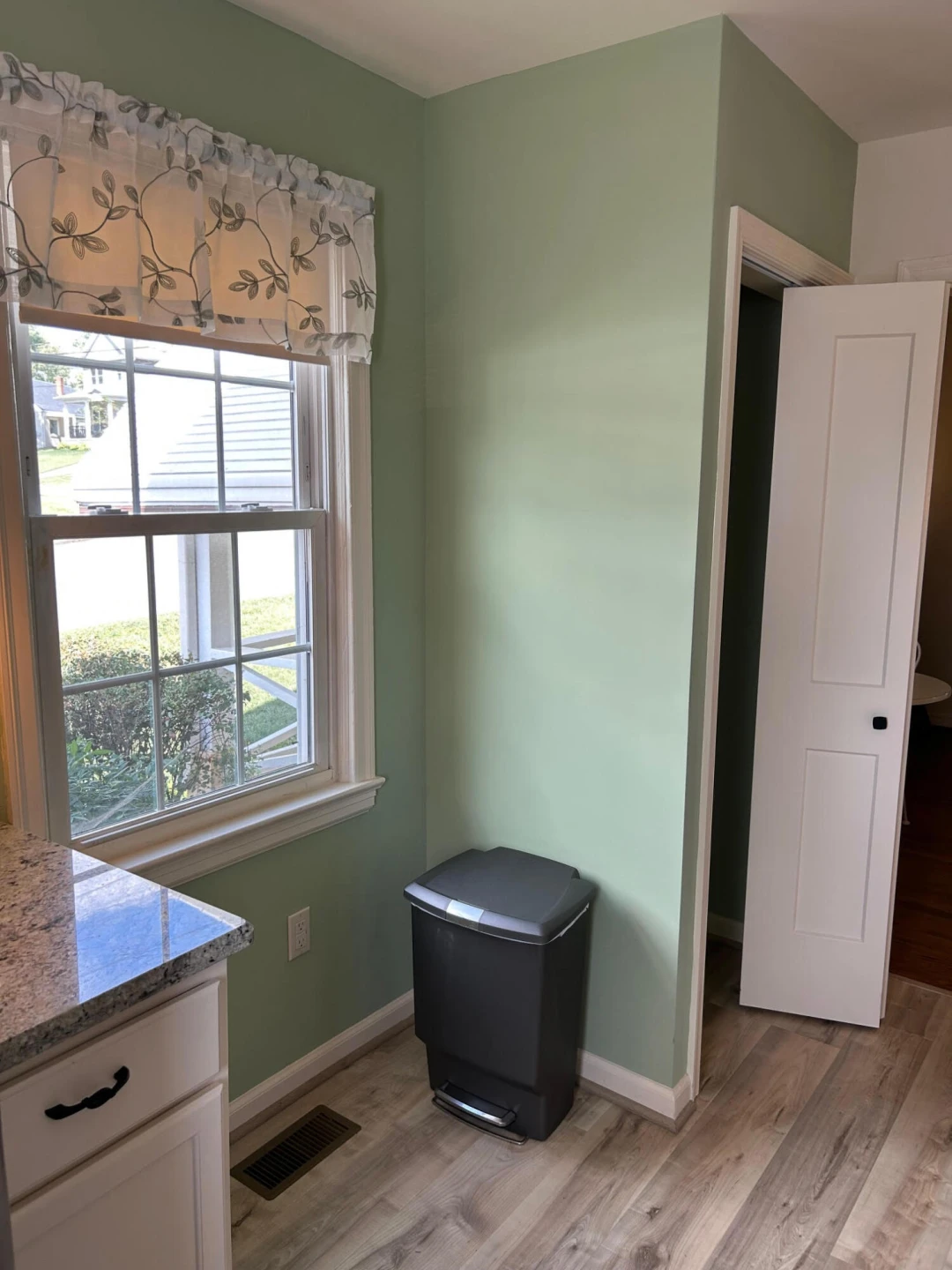 141 Valleydale AVE - Photo 14