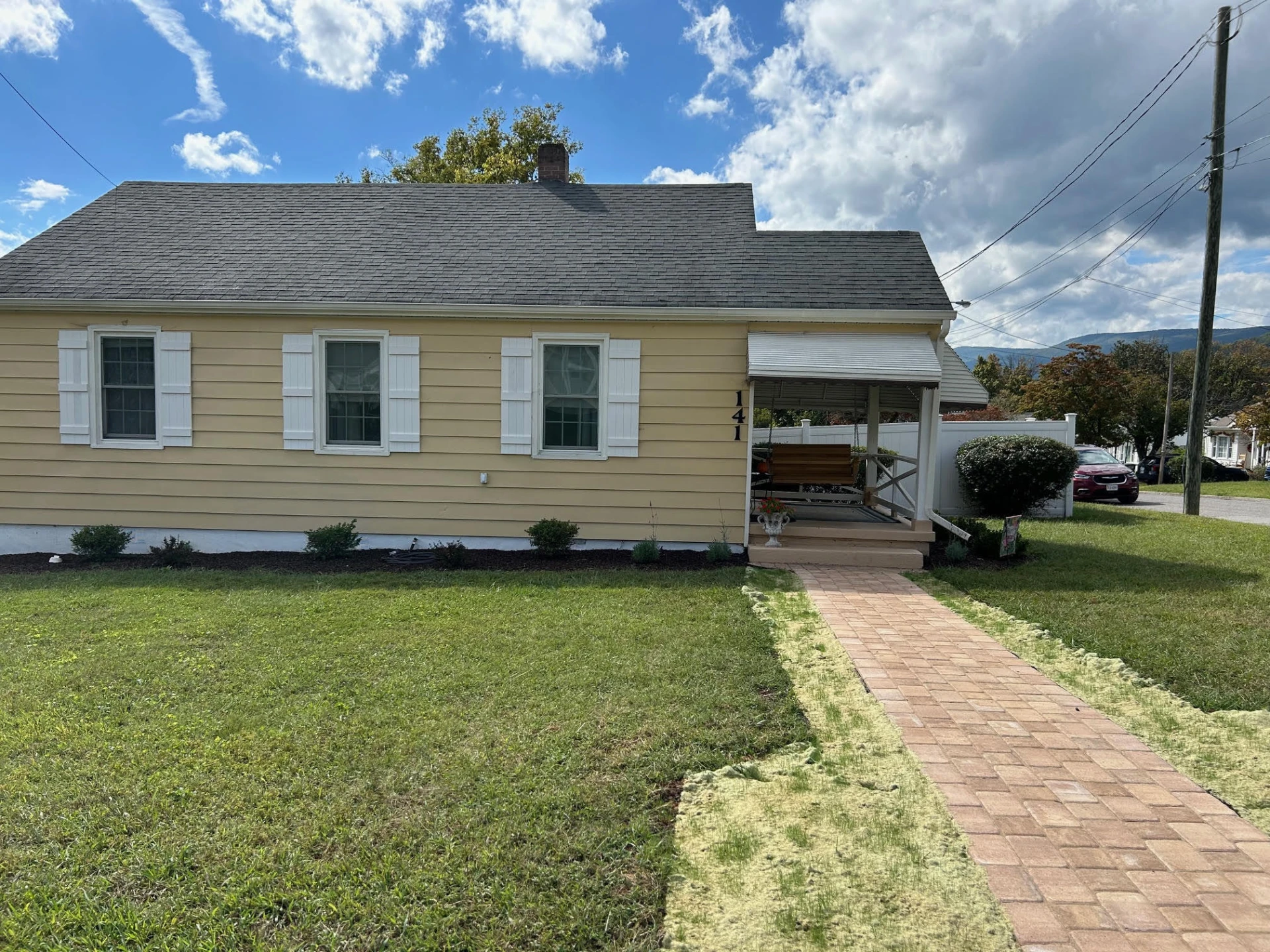 141 Valleydale AVE - Photo 2