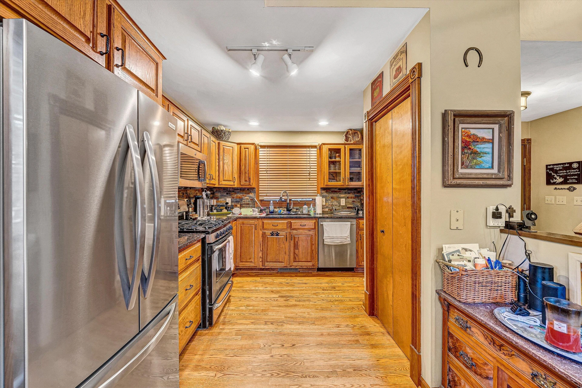 111 Woodlake DR - Photo 11