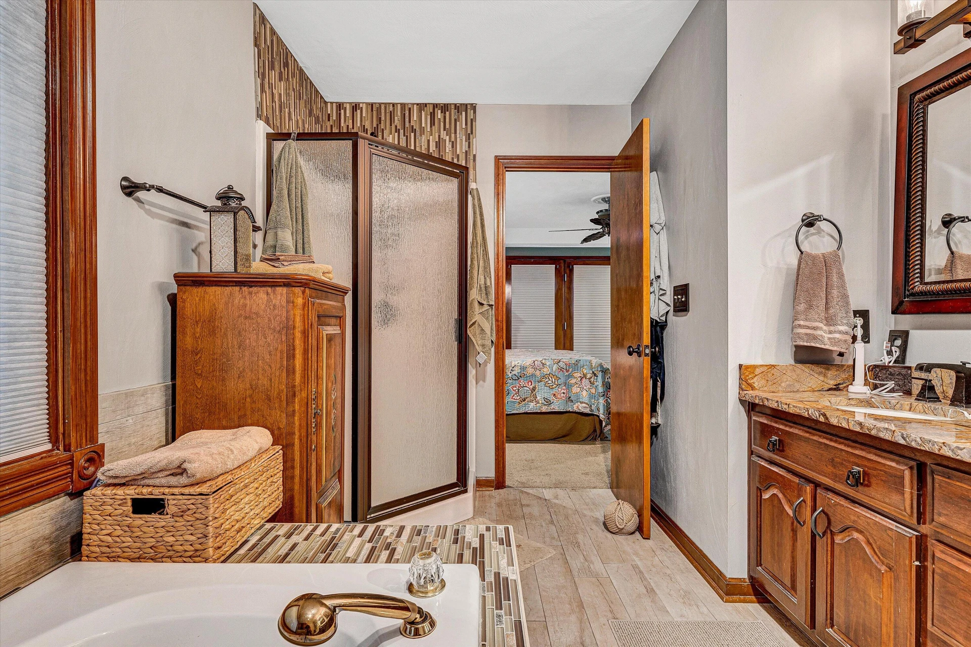 111 Woodlake DR - Photo 16