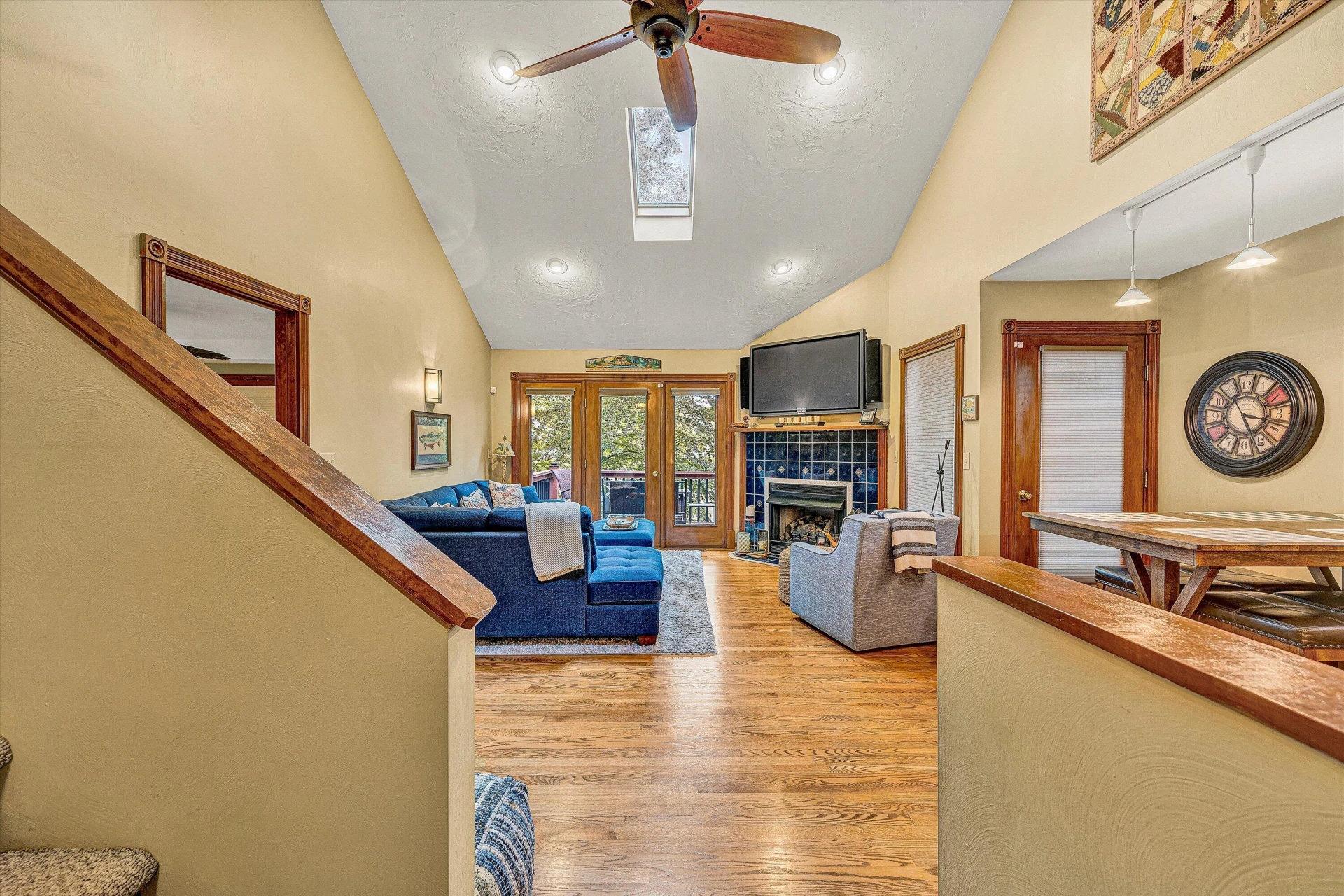 111 Woodlake DR - Photo 5
